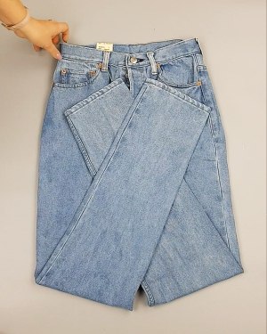 Фотография  886 - Джинсы LEVIS муж #7,7 кг, ЛОТ №7017 оптом в Тамбове и Тамбовской области